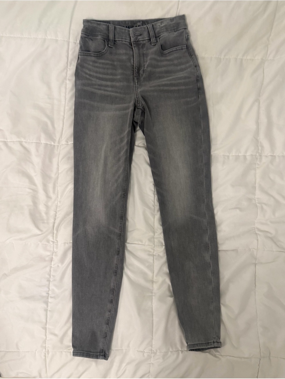 High-Rise Women's Grey Skinny Jeans American Eagle